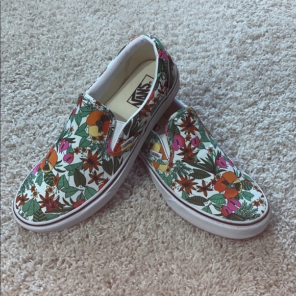 vans slip on multi tropic